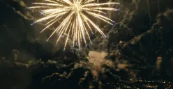 Ilustrasi - Pemprov Jakarta memastikan tidak ada pesta kembang api saat Tahun Baru 2026. Sebagai gantinya, perayaan akan diisi atraksi drone dan doa bersama. (Sumber: Pexelsl/Tom Fisk)