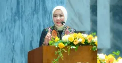 Di tengah proses gugatan cerai dari Ridwan Kamil, Atalia Praratya unggah foto dengan mata sembab pada peringatan Hari Ibu 2025. (Sumber: Instagram/@ataliapr)