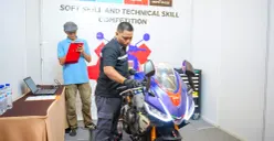 Piaggio Indonesia menggelar AFS Competition 2025 untuk meningkatkan kompetensi tenaga aftersales. (Sumber: Piaggio)