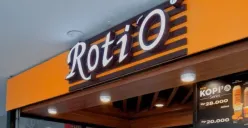 Respons resmi BI terkait viralnya video penolakan tunai ke seorang nenek di gerai Roti O Jakarta. (Sumber: Istimewa)