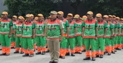 Ilustrasi Petugas Kebersihan Dinas Lingkungan Hidup DKI Jakarta. (Sumber: Dok. DLH DKI Jakarta)