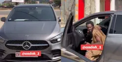 Ebo Noah pamer Mercedes-Benz baru (Sumber: TikTok/andoh_1)