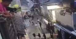 Warga Taman Sari, Jakarta Barat, kompak membubarkan remaja yang melakukan aksi tawuran di perkampungan Kelurahan Tangki. (Sumber: Istimewa)