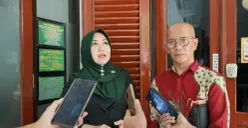 Lia Istifhama, anggota DPD RI menyoroti peristiwa pengusiran nenek Elina Widjajanti dari rumahnya  di Dukuh Kuwuhan 27, Kelurahan Lontar, Sambikerep, Surabaya, Jawa Timur. (Sumber: Istimewa)