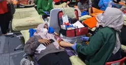 Kegiatan donor darah di wilayah Jakarta Timur pada Minggu, 28 Desember 2025.