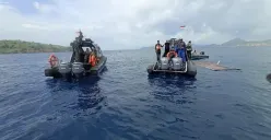 Operasi pencarian korban tenggelamnya kapal wisata KM Putri Sakinah di perairan Labuan Bajo, Nusa Tenggara Timur (NTT), memasuki hari keempat dengan kabar duka. (Sumber: X/@ Meta80ki)