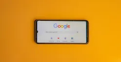 Cara hentikan Google rekam jejak digital. (Sumber: Pexels/Shantanu Kumar)