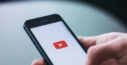 Solusi tidak bisa streaming YouTube di handphone.