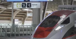 Promo tiket Whoosh Rp200.000 dalam rangka memperingati Hari Pahlawan.
(Sumber: Poskota/Bilal Nugraha Ginanjar)