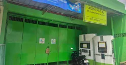 Salah satu agen gas di SPBU kawasan Cikupa, Tangerang, tutup tidak bisa melayani pembelian LPG 3 kg akibat belum mendapatkan pasokan. (Sumber: Poskota/Veronica)