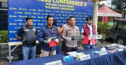 Konferensi pers kasus sindikat pencurian mobil pikap di Polsek Pasar Kemis, Kamis, 6 Februari 2025. (Sumber: Poskota/Veronica Prasetyo)