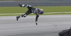 Tangkap layar saat Jorge Martin mengalami kecelakaan fatal dalam sesi tes pramusim di Sirkuit Sepang, Malaysia, Rabu, 5 Februari 2025. (Sumber: Vidio)