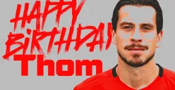 Thom Haye dapat kado istimewa di momen ulang tahun ke-30 setelah Almere City meraih kemenangan atas FC Utrecht. (Sumber: Instagram @almerecityfc)