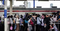 Ilustrasi kepadatan penumpang KRL. (Sumber: Poskoata/ Bilal Nugraha Ginanjar)