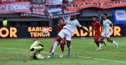 Persija vs Persib berakhir imbang, kedua tim punya nasib berbeda di klasemen sementara. (Sumber: Media Officer Persib)