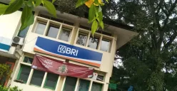 Pedagang kecil bisa ajukan pinjaman KUR BRI 2025 untuk mendapatkan modal dari mulai Rp20 juta hingga Rp50 juta. (Sumber: Poskota/Arip Apandi)