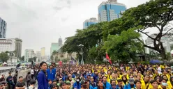 Potret massa aksi demo Indonesia Gelap. (Sumber: X/@barengwarga)