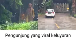  Pengunjung Taman Safari keluar dari mobil.(Sumber: IG/trendingbuzz)