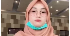 Begini aslinya link video viral Bu Guru Salsa 5 menit. (Sumber: TikTok/salsaa_cc)