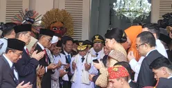 Gubernur dan Wakil Gubernur Jakarta, Pramono Anung-Rano Karno di Balai Kota, Kamis, 20 Februari 2025. (Sumber: Poskota/Pandi Ramedhan)