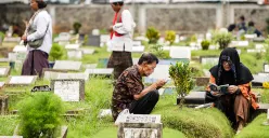 Ilustrasi - Waktu terbaik ziarah kubur. (Sumber: Poskota/Bilal Nugraha Ginanjar)