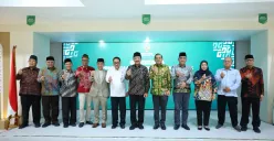 Ketua Baznas RI Noor Achmad bersama jajaran pengurus Baznas menerima empat penghargaan di akhir tahun 2024 di Jakarta. (Sumber: Dok. Baznas)