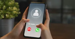 Cara mengatasi suara yang hilang saat mengangkat telepon. (Foto: Canva)