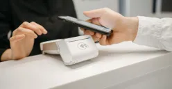 Kenali kegunaan NFC dan cara mengaktifkannya. (Sumber: Pexels/Pavel Danilyuk)