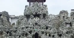 Taman Sari Gua Sunyaragi merupakan wisata bersejarah di Cirebon (Sumber: Instagram/@ratrichibi)