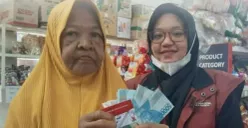 Banjir bantuan sosial di 2025 subsidi pemerintah, mulai dari PKH, BPNT, diskon listrik hingga bantuan beras 10 kg, membantu KPM untuk meringankan beban hidup. (Sumber: Poskota/Neni Nuraeni/Kemensos)