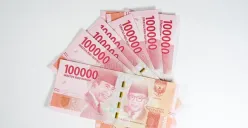 Klaim saldo DANA gratis Rp100.000 dari aplikasi penghasil uang Snack Video. (Sumber: Pinterest/dreamstime.com)