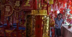 Jadwal tanggal merah dan cuti bersama Hari Raya Tahun Baru Imlek 2026 untuk menikmati long weekend. (Sumber: Poskoata/ Bilal Nugraha Ginanjar)