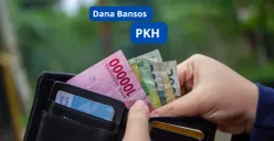 Dana Bansos PKH resmi dicairkan untuk alokasi tahun 2025 oleh Kemensos RI kepada para KPM yang terdata di DTKS. (Canva)