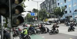 Ilustrasi lampu lalu lintas di Jakarta. (Sumber: Poskota/ Bilal Nugraha Ginanjar)