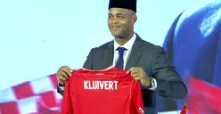 Striker Persib, Gervane Kastaneer sempat merasakan sentuhan Patrick Kluivert yang kini jadi pelatih Timnas Indonesia. (Sumber: Tangkap Layar Channel PSSI TV)