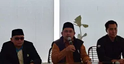 Manajemen PIK 2 Toni (kanan) di Tangerang, Minggu, 12 Januari 2025 menyampaikan terkait pembangunan PSN dilakukan di atas area lahan bekas hutan lindung mangrove. (Sumber: Dok. Manajemen PIK 2)