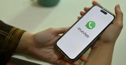 Segera amankan akun WhatsApp Anda agar tidak disadap, inilah ciri dan cara atasinya dengan efektif. (Sumber: Canva/Bongkarngraphic)