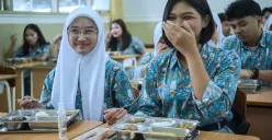 Daftar Bansos Khusus Anak Sekolah yang Cair Tahun 2025, Cek di Sini! (Sumber: Poskota/ Bilal Nugraha Ginanjar)