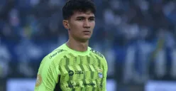 Suntikan motivasi tambahan Kevin Ray Mendoza untuk tampil apik bersama Persib karena kelahiran sang anak. (Sumber: X/ Indostranfer)