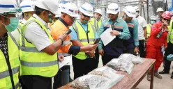 Pj Gubernur Jakarta Teguh Setyabudi meninjau proses penyelesaian pembangunan fasilitas pengolahan sampah Refuse Derived Fuel (RDF) Plant Jakarta di Rorotan, Jakarta Utara, Rabu, 15 Januari 2025. (Sumber: Dok. Kominfotik)