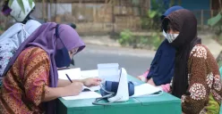 PBI merupakan bantuan sosial yang diberikan pemerintah untuk masyarakat yang memiliki kriteria khsus. (Sumber: unsplash/Mufid Majnun)