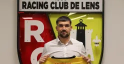 Mathew Ryan resmi meninggalkan AS Roma dan gabung klub Liga Prancis, RC Lens, demi menjaga kesempatan main bersama Australia saat hadapi Timnas Indonesia dan China di bulan Maret 2025. (Sumber: Instagram @matyryan)