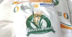 Ilustrasi pencairan bansos beras 10 Kg, masyarakat bisa cek status mereka pakai nama dan nik e-ktp. (Sumber: Istimewa)