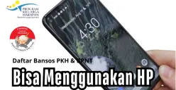 Manfaatkan HP untuk melakukan pendaftaran calon KPM Bansos PKH atau BPNT 2025. (Sumber: Unsplash/Daniel Romero/Edited Dadan)