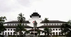 Daftar Wilayah Tersepi di Jawa Barat, Lengkap dengan Cerita Unik yang Belum Pernah Dibahas (Sumber: Pinterest)