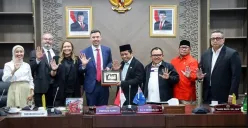 DIPLOMASI - DPRD DKI Jakarta menerima kunjungan Parlemen Negara Bagian Victoria, Australia (Sumber: Dok. Sekretariat DPRD DKI)
