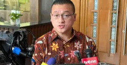 Kader PDI Perjuangan sekaligus anggota DPRD DKI Jakarta, Hardiyanto Kenneth, di Pengadilan Negeri Jakarta Pusat, Kamis, 3 Juli 2025. (Sumber: POSKOTA | Foto: M Tegar Jihad)
