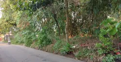 TKP dua sejoli menjadi korban begal di Jalan Lingkungan, Kelurahan Cikiwul, Kecamatan Bantargebang, Kota Bekasi, Jumat, 4 Juli 2025. (Sumber: Poskota/Nurpini Aulia Rapika)