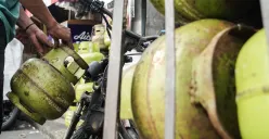 Ilustrasi tabung gas elpiji bersubsidi di kawasan Palmerah, Jakarta Barat, Jumat, 4 Juli 2025. (Sumber: Poskota/Bilal Nugraha Ginanjar)