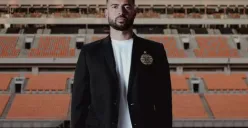 Jordi Amat resmi bergabung ke Persija di Liga 1 2025/2026. (Sumber: Persija)